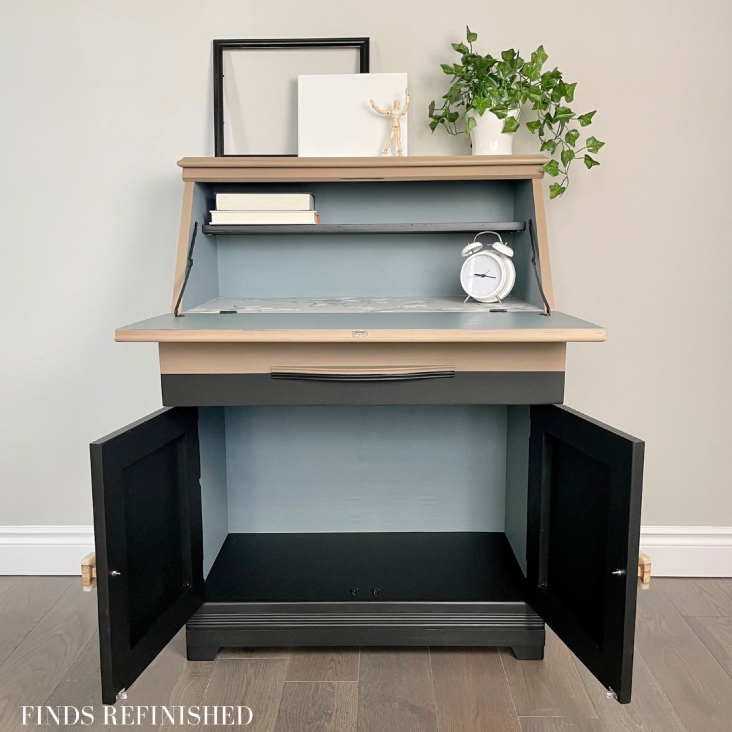 Secretary Desk - photo 3