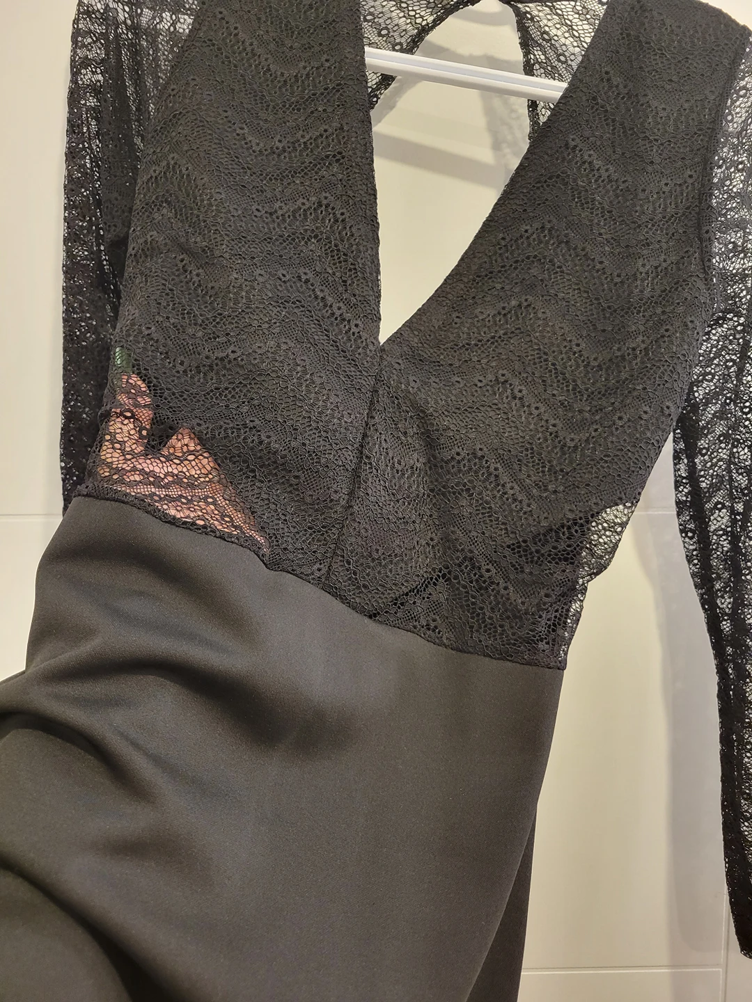 Mini black dress - Size 8 image indicator(3)