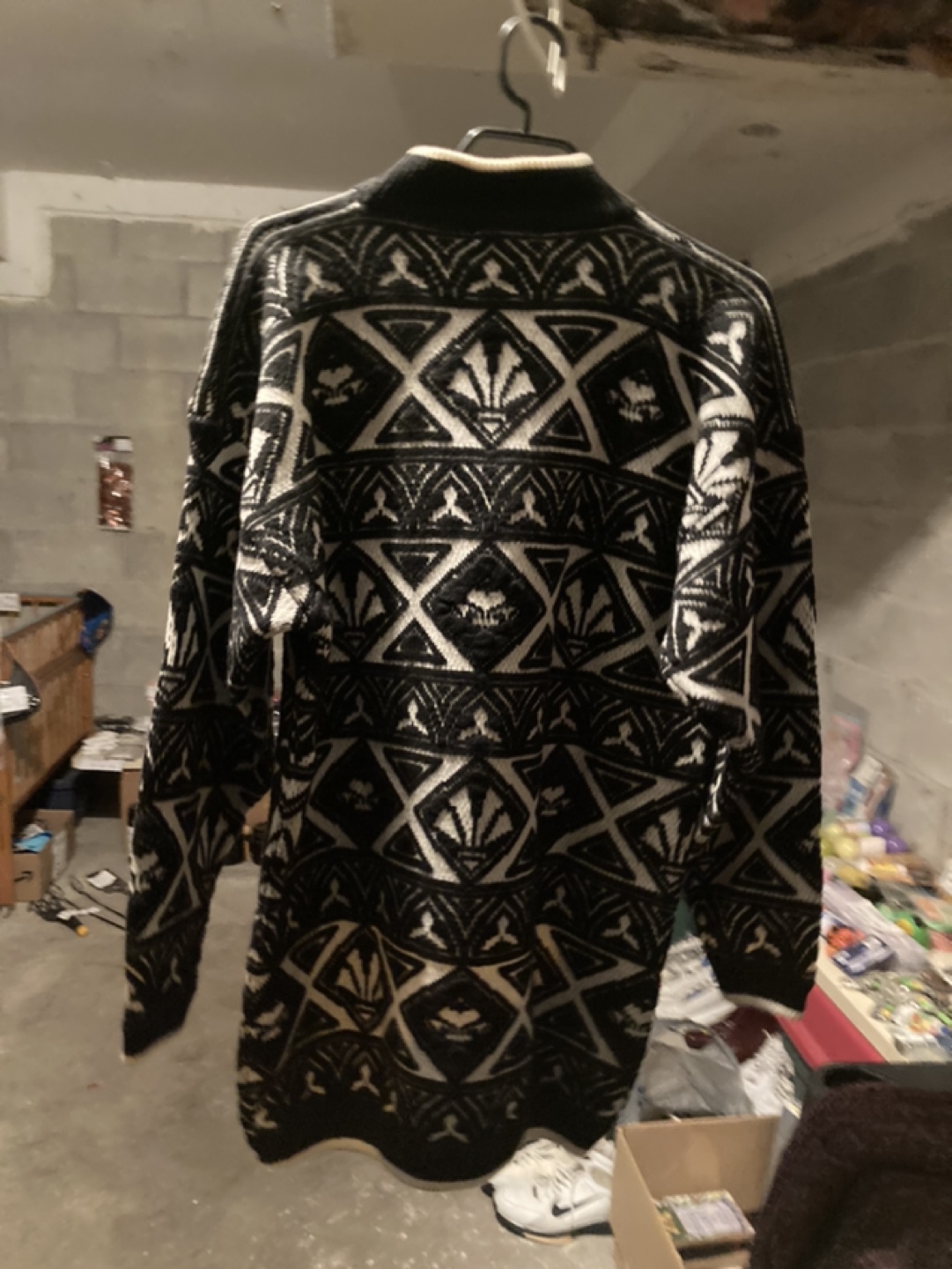 Woman’s sweater - photo 2
