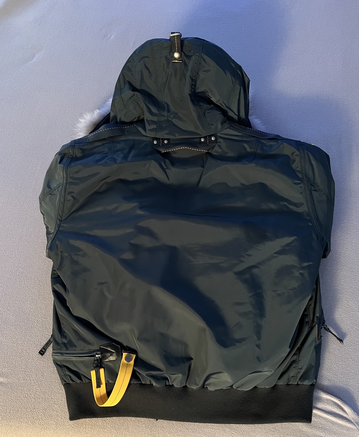 Parajumper masterpiece image indicator(4)