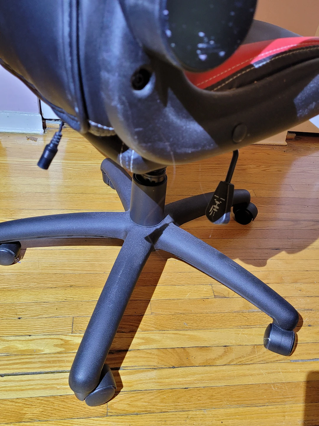 gaming computer chair - red/black - photo 3