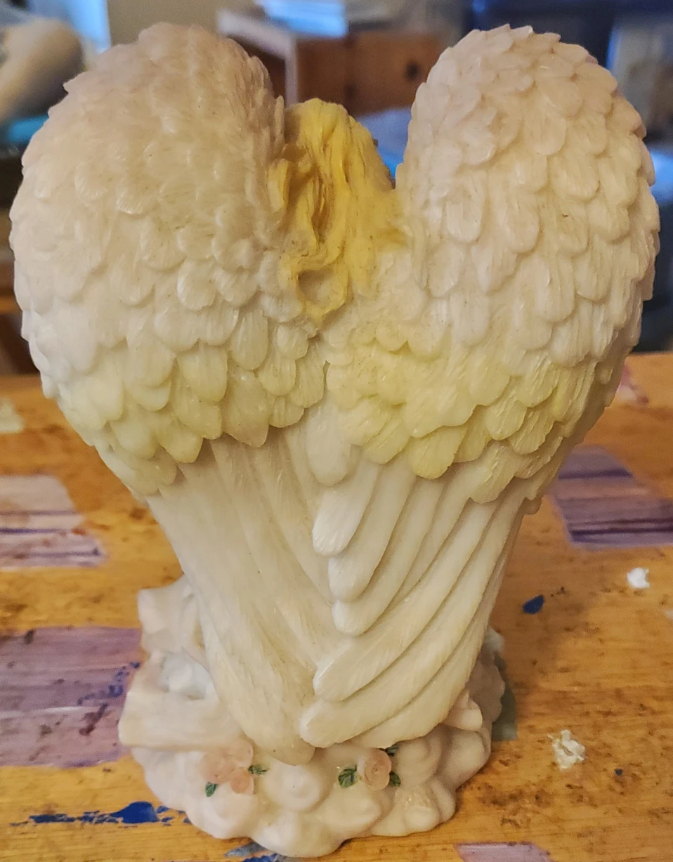 sitting Angel - photo 3