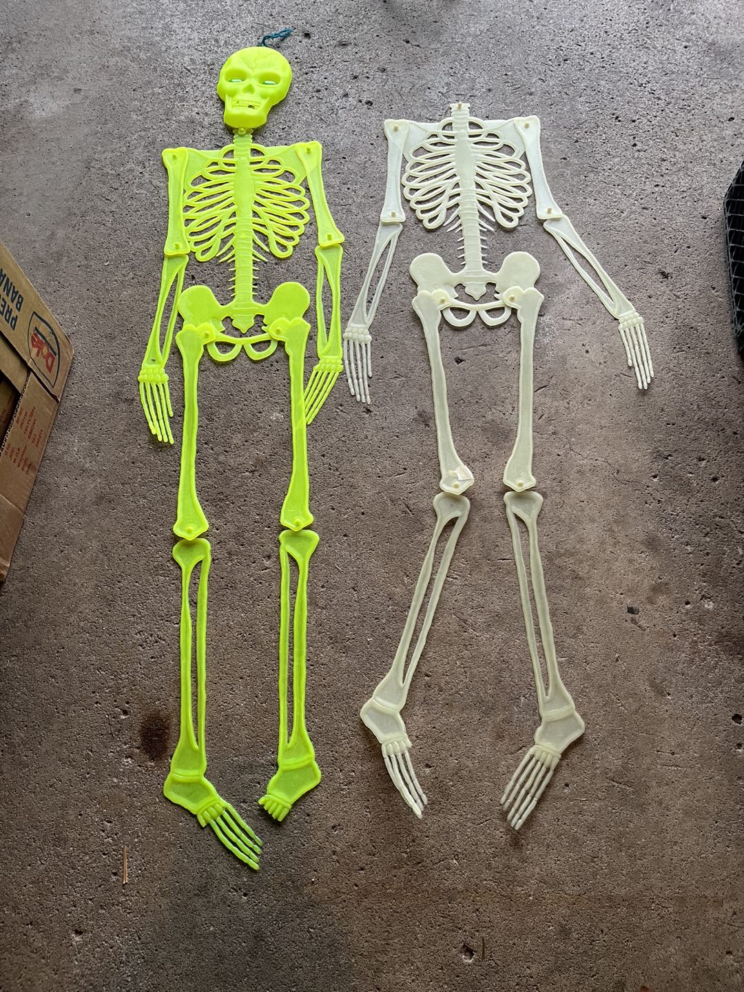 Free Plastic Skeletons ⚽️⚽️⚽️ thumbnail