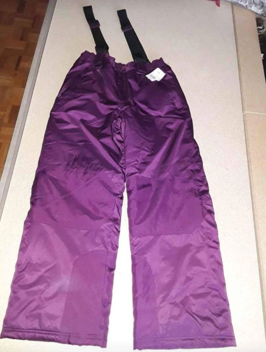 snow pants thumbnail