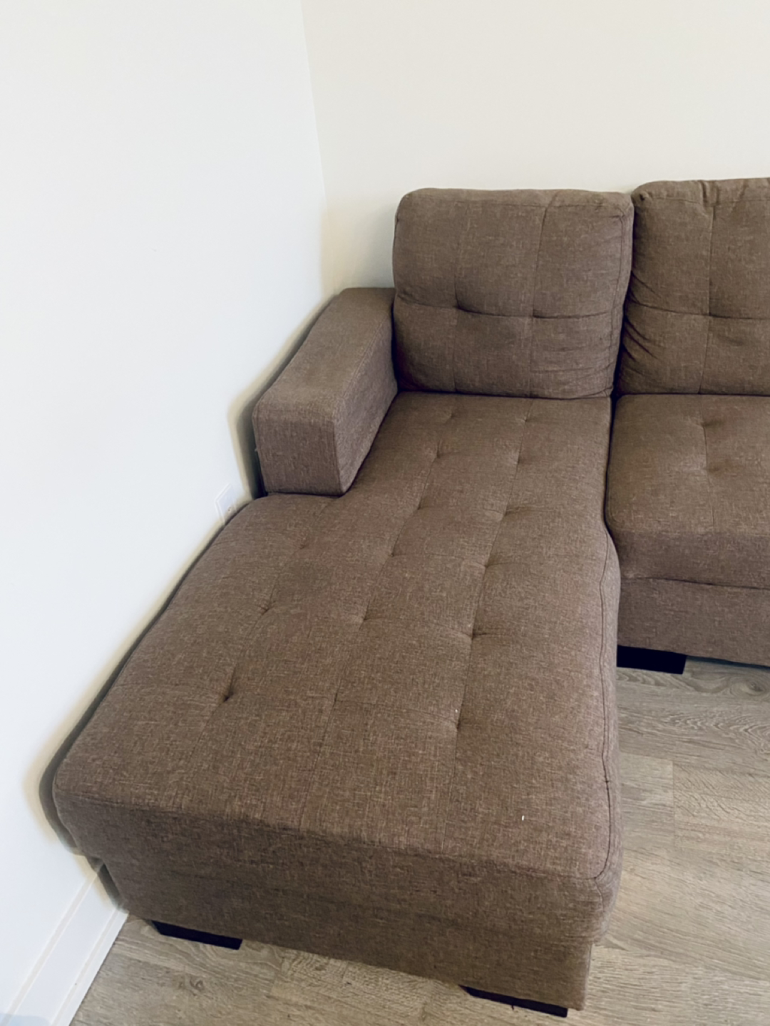 Structube Sofa in great condition! - photo 2