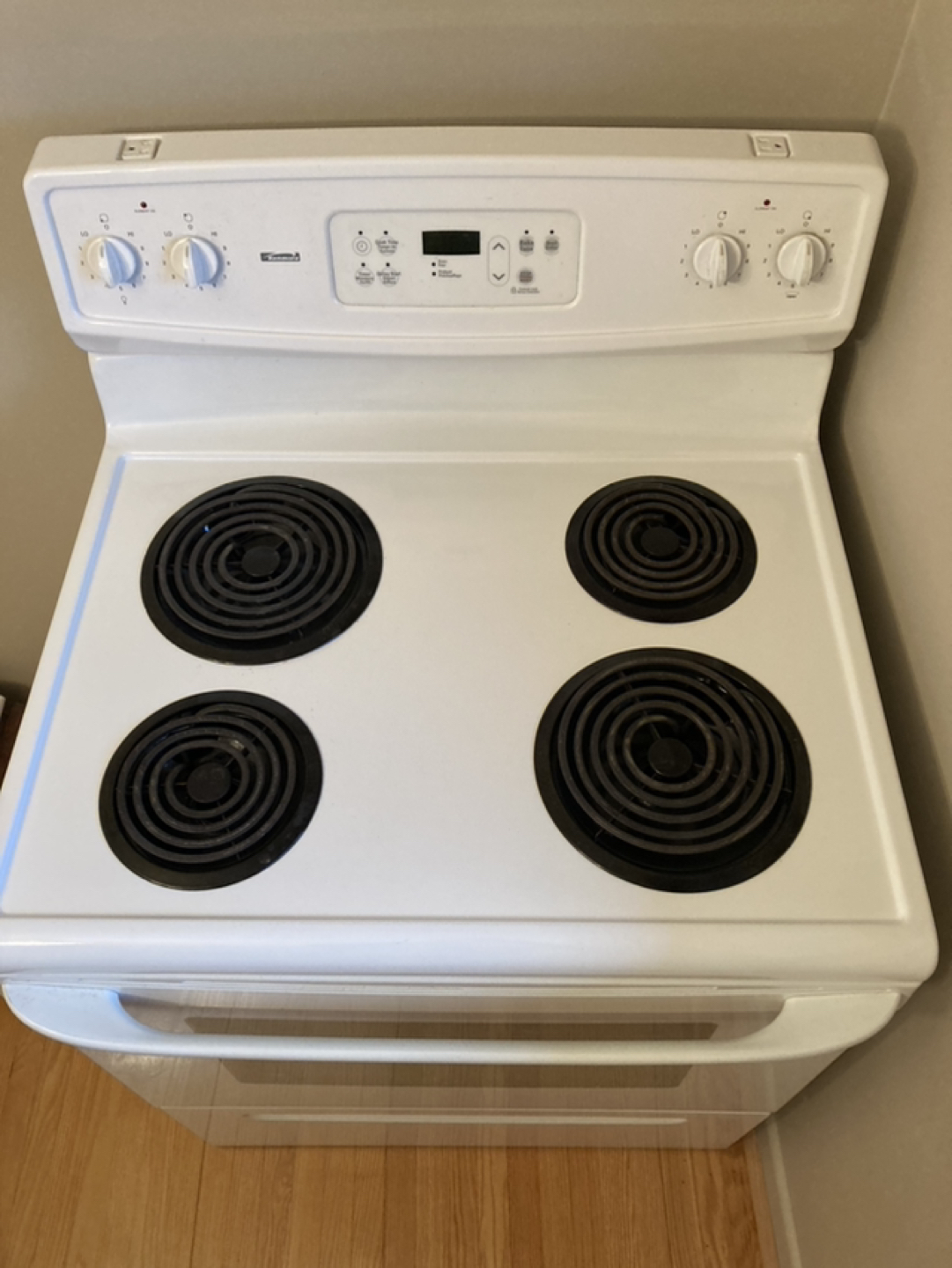 Appliances - Stove & Fridge thumbnail