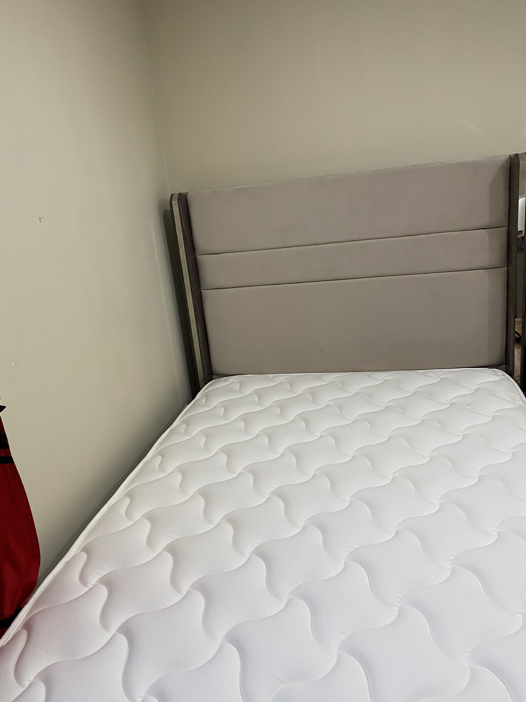 Bed-frame (Queen size)