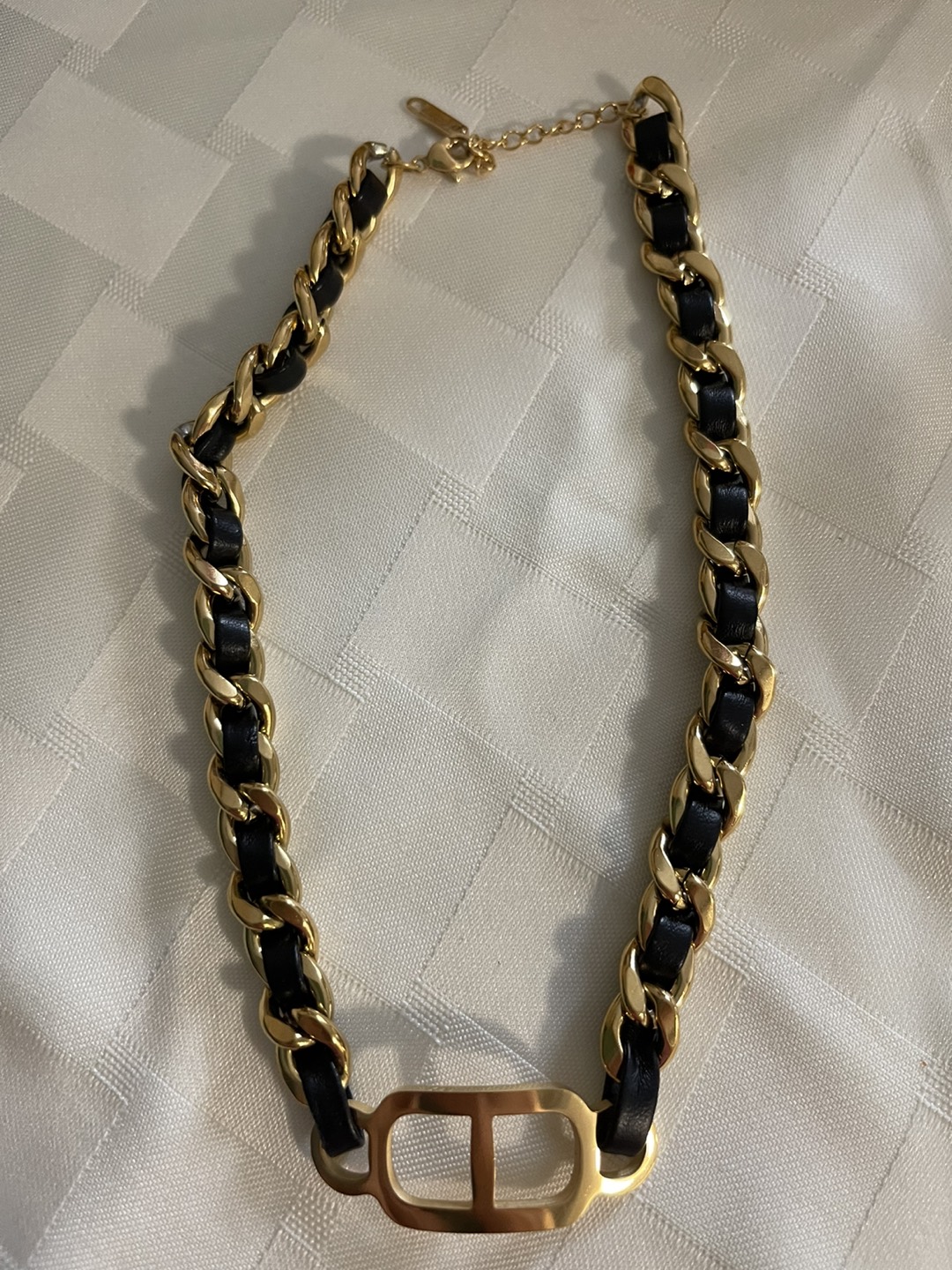 Fashion necklace