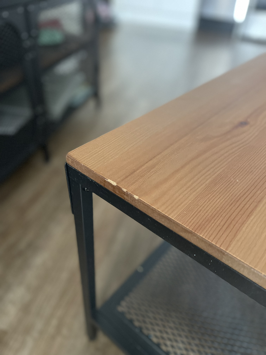 Ikea table and lamp - photo 4