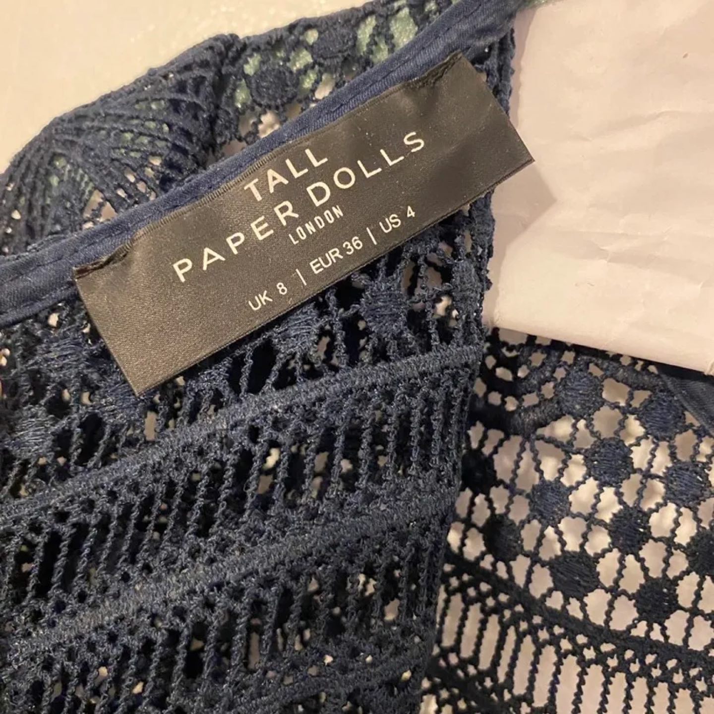 Paper Dolls Dress image indicator(3)