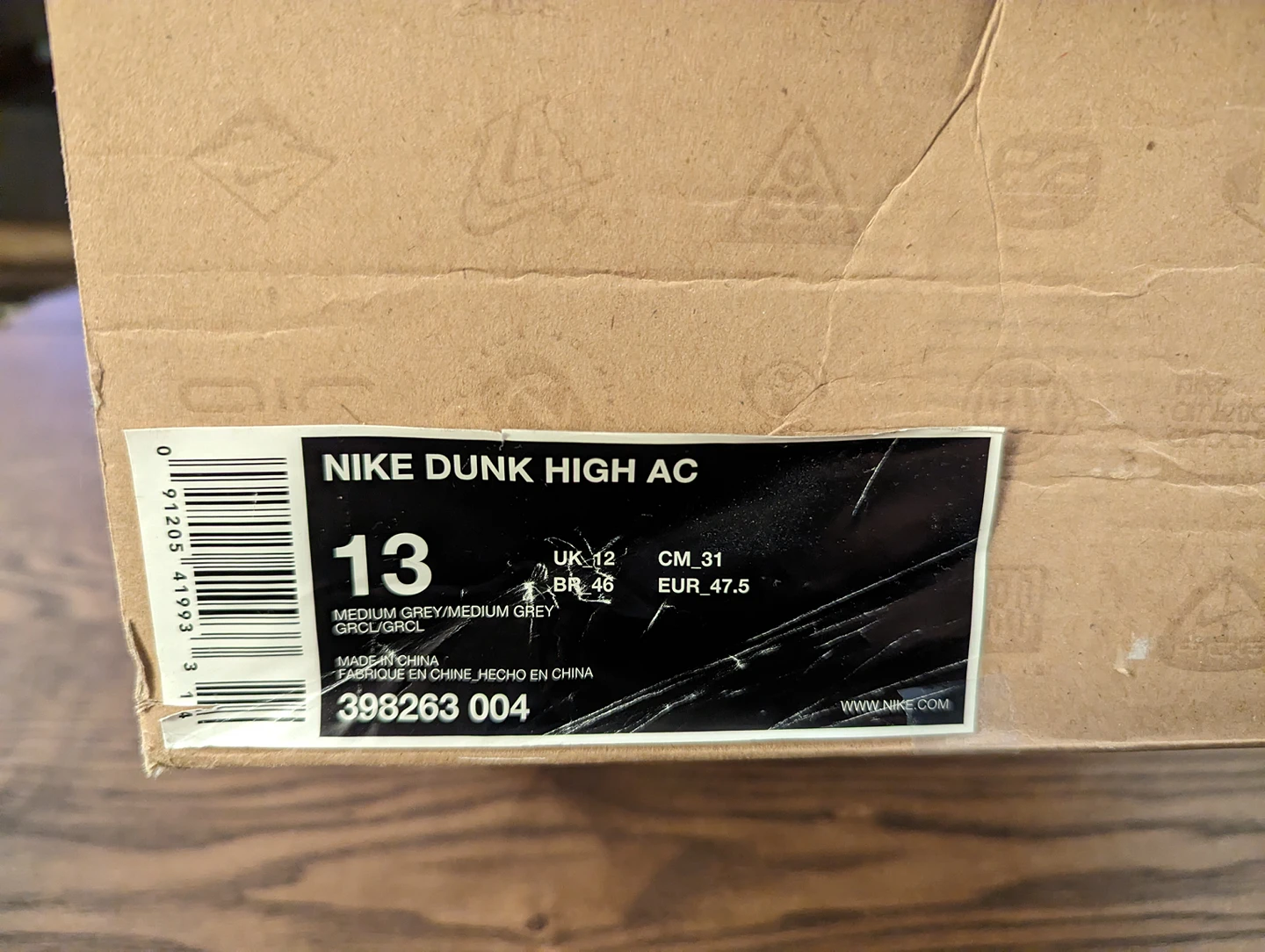 Men's Nike Shoes Size 13 NEVER WORN, STILL IN BOX image indicator(9)