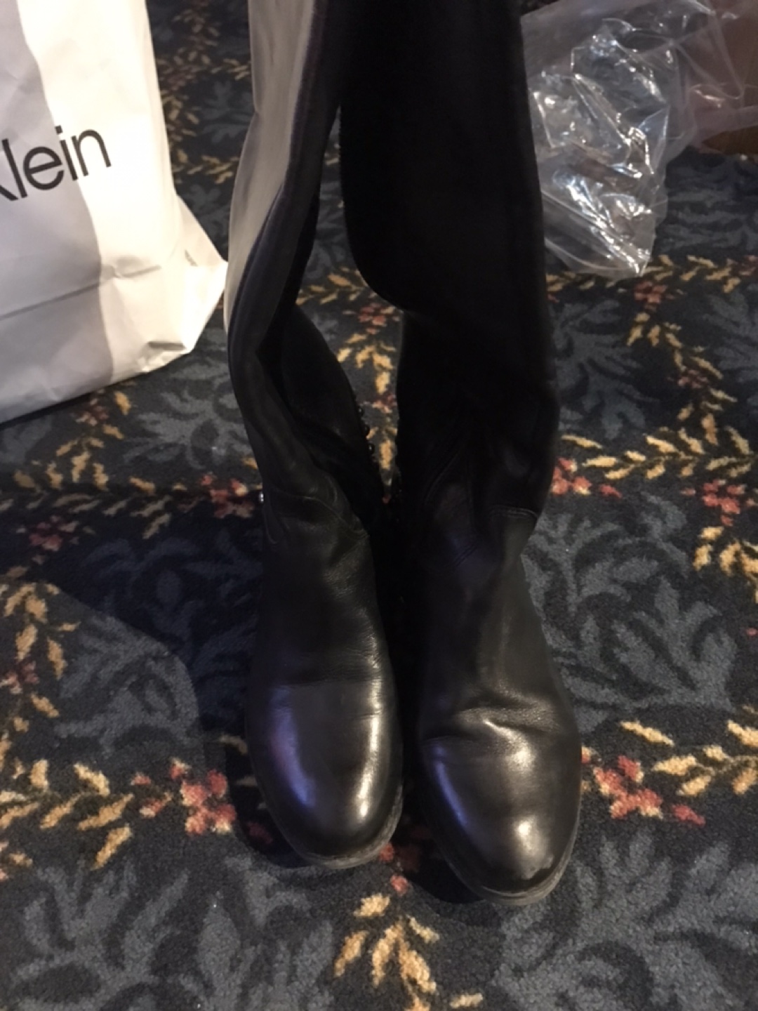 Guess boots image indicator(3)