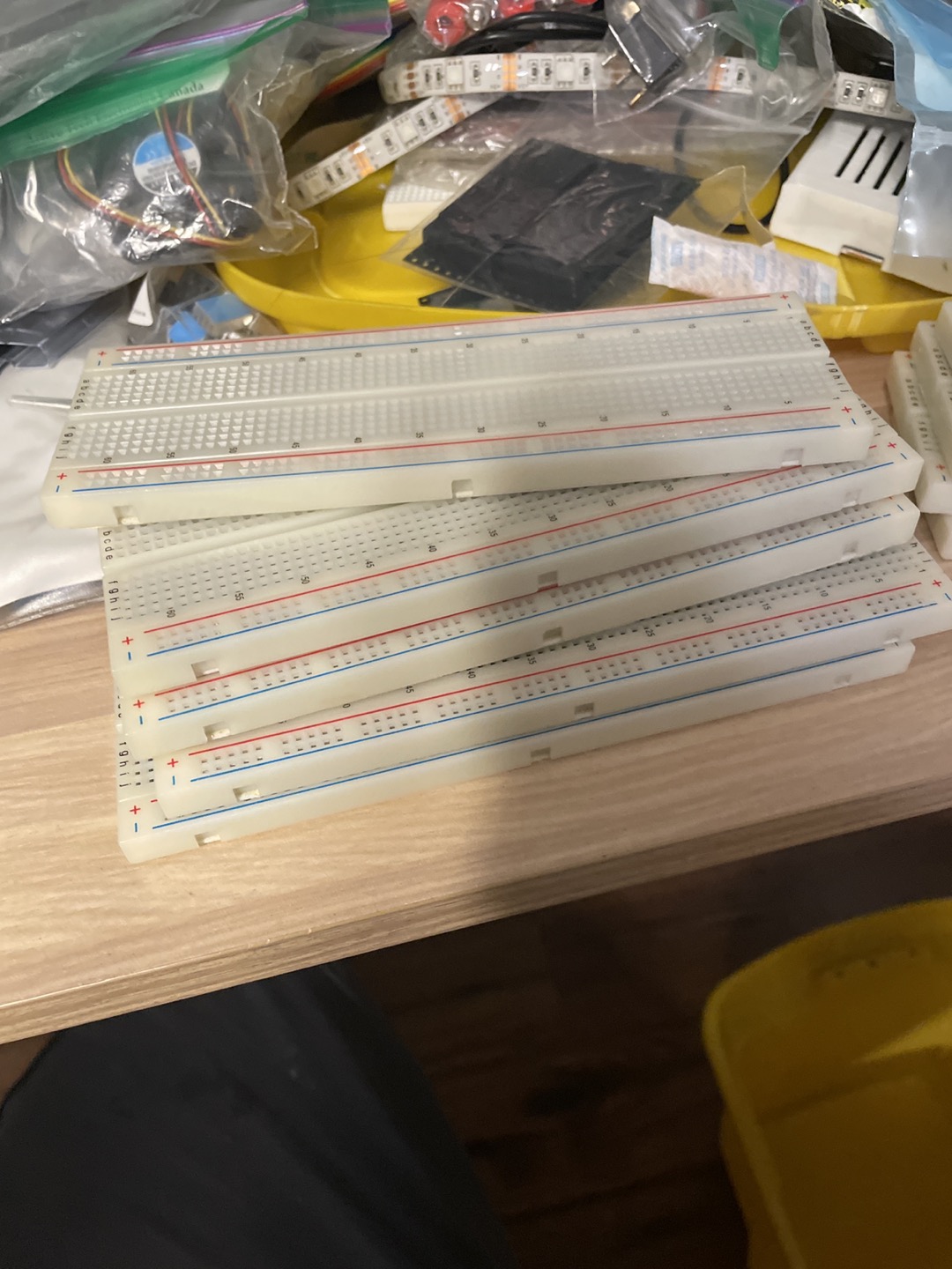 DIY / IoT electronics for students and hobbyists image indicator(2)