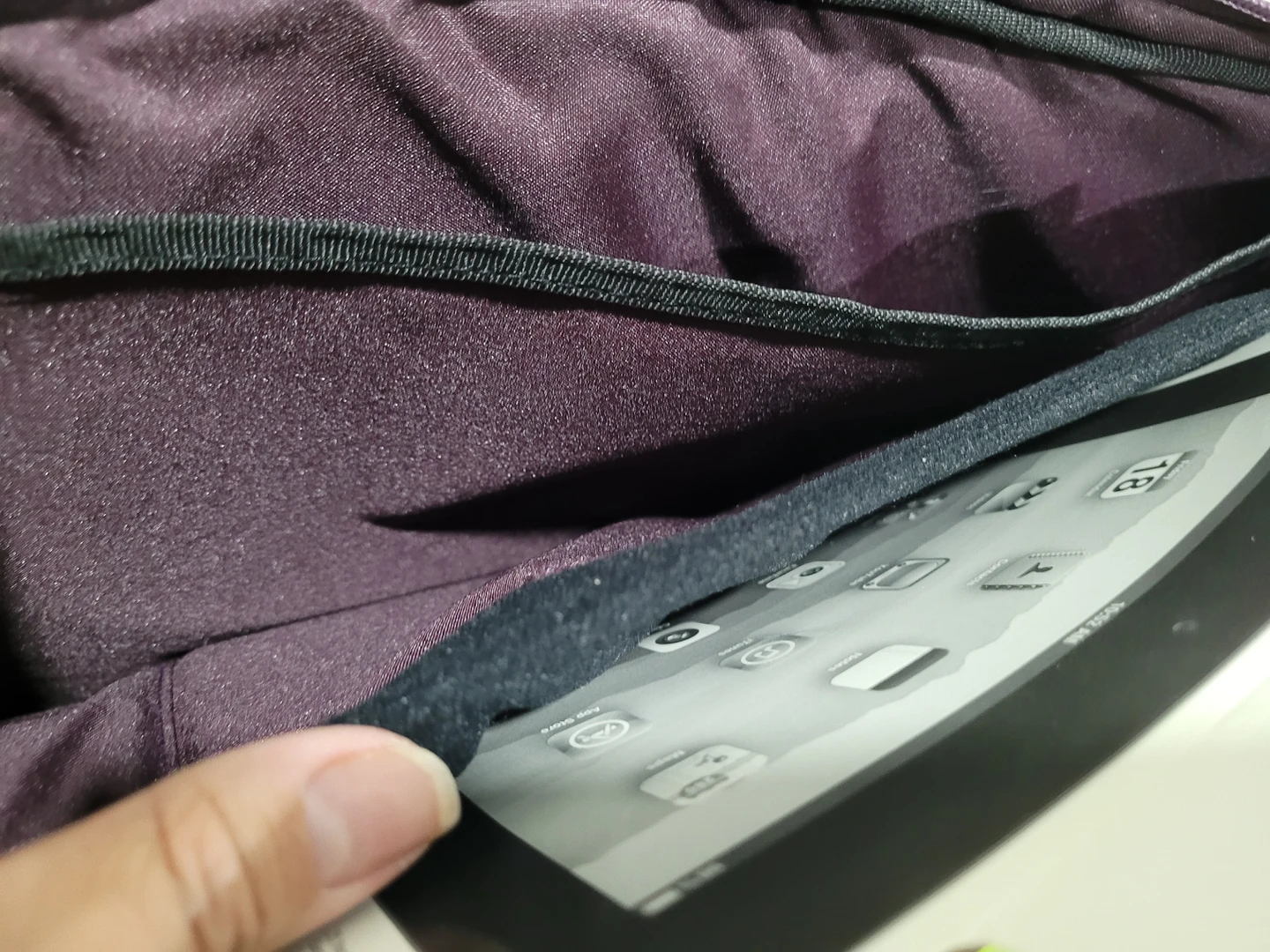 Laptop bag "Case Logic"  Brand new   image indicator(2)