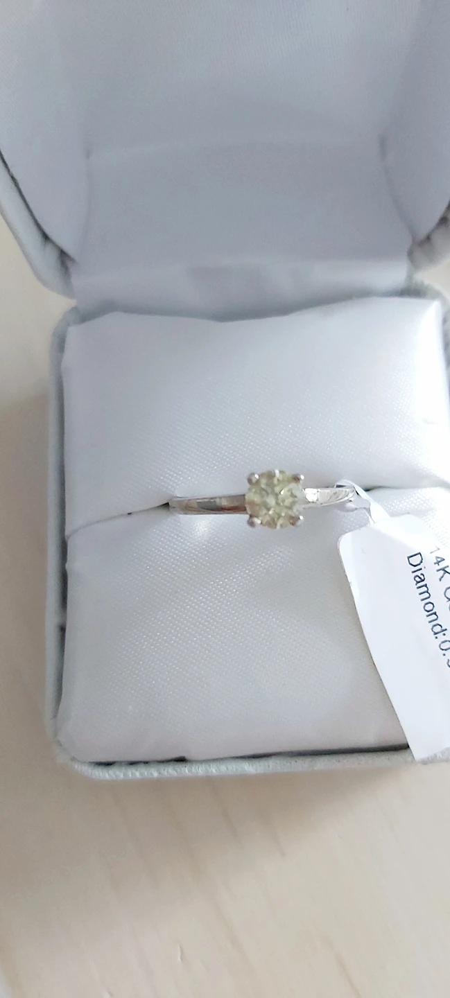 14kt white gold diamond ring thumbnail