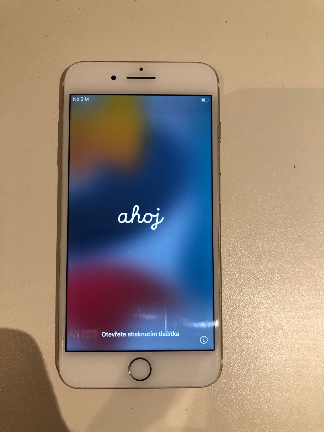 iPhone 7 Plus. 128 Gb image indicator(2)