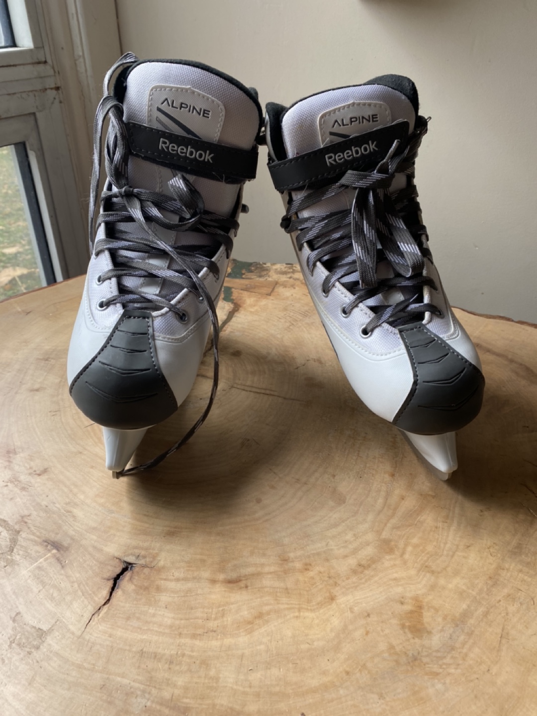 Reebok Alpine skates thumbnail