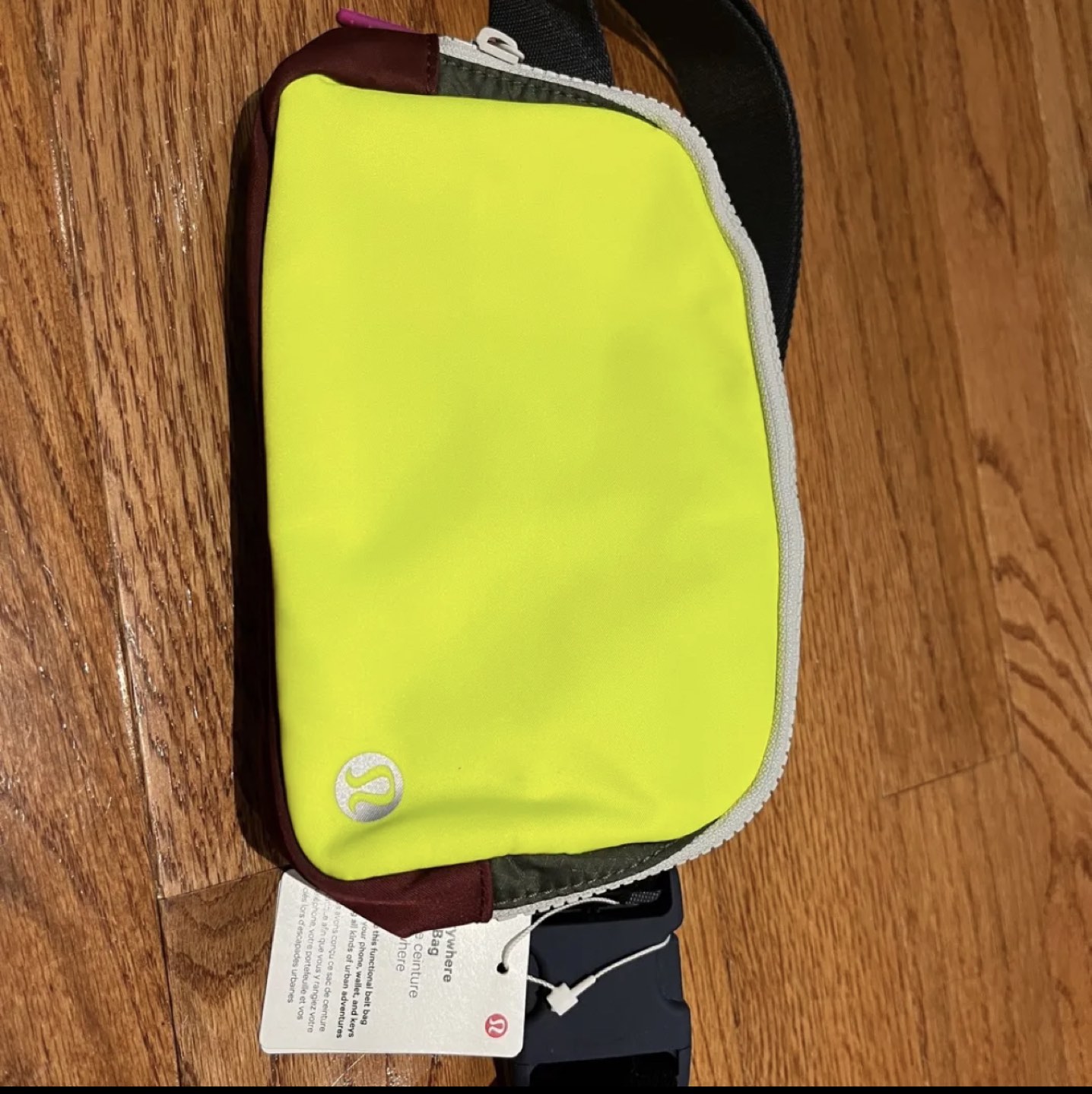 Lululemon fanny pack image indicator(2)