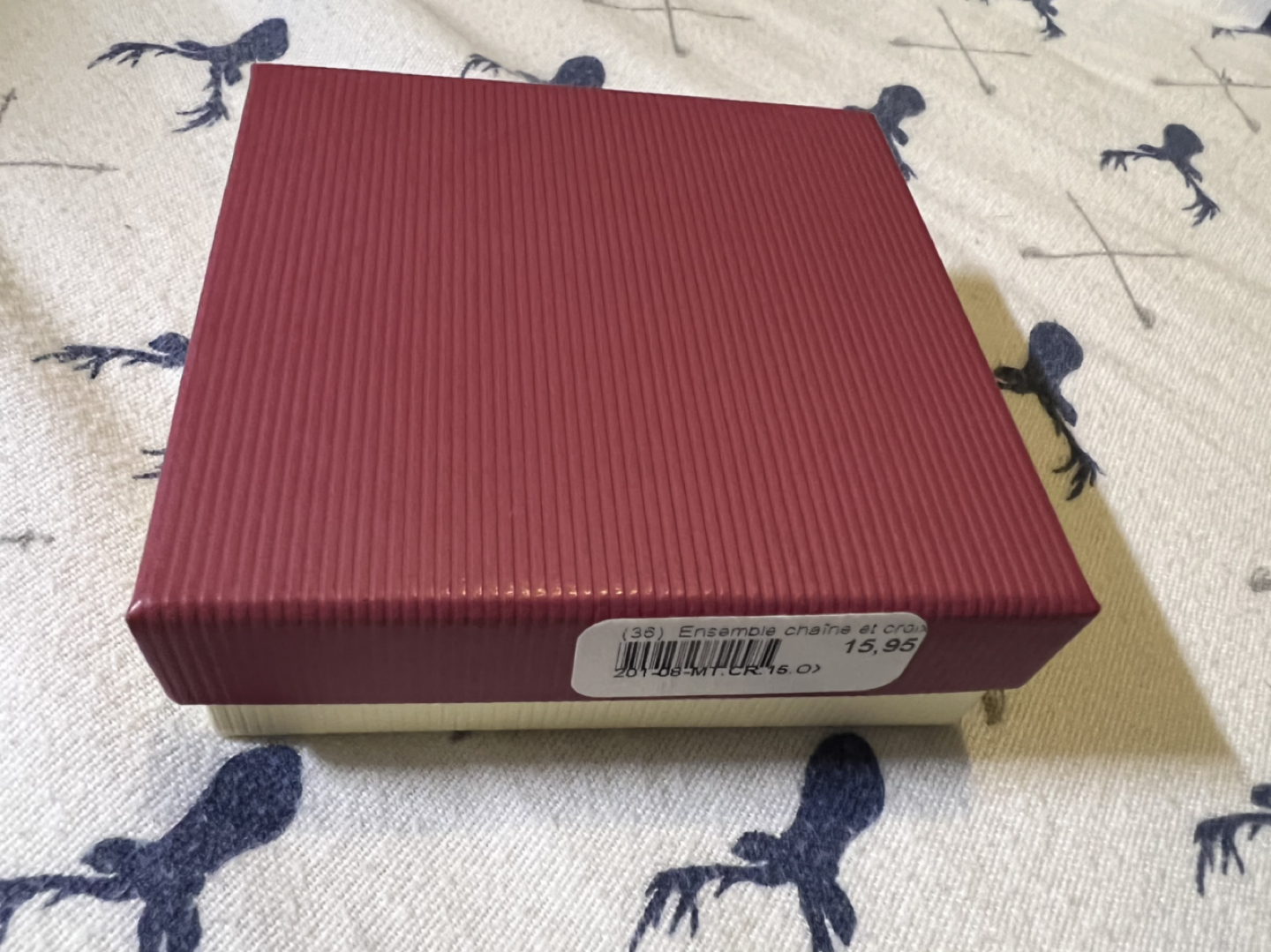 Vintage Style Cross Necklace Brand New image indicator(4)