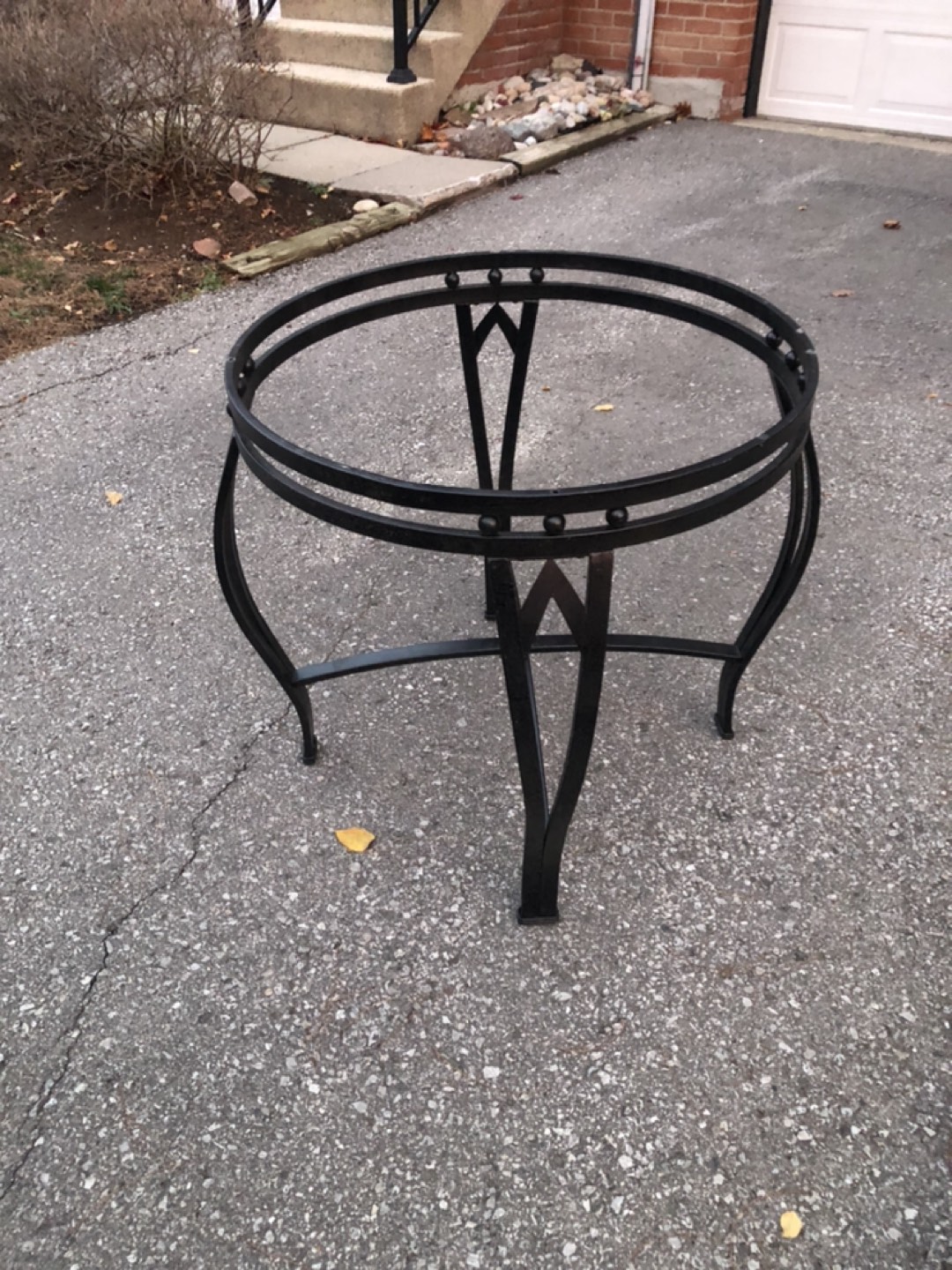 Glass iron table with chairs. - photo 2