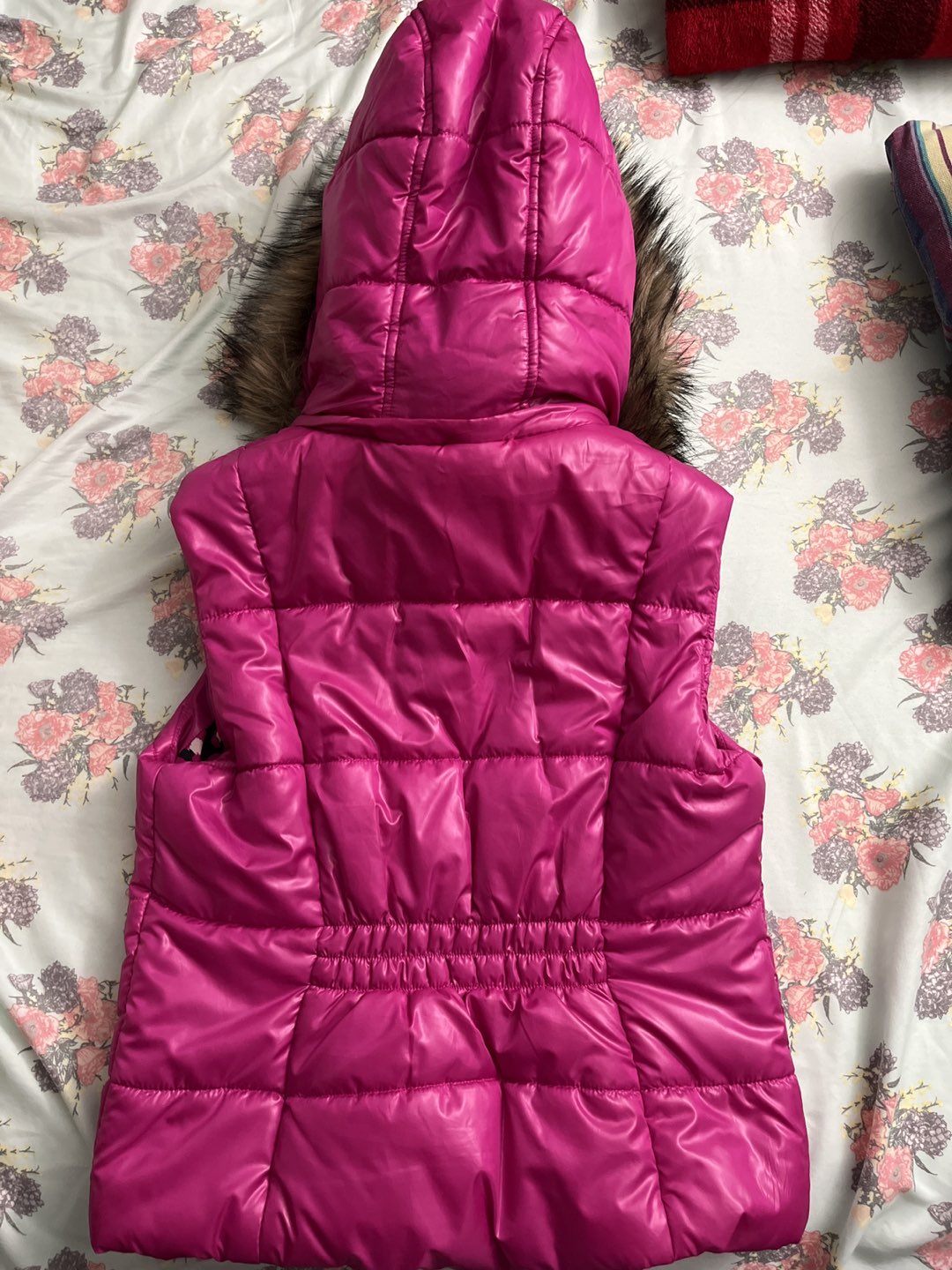 Puffer Vest image indicator(2)