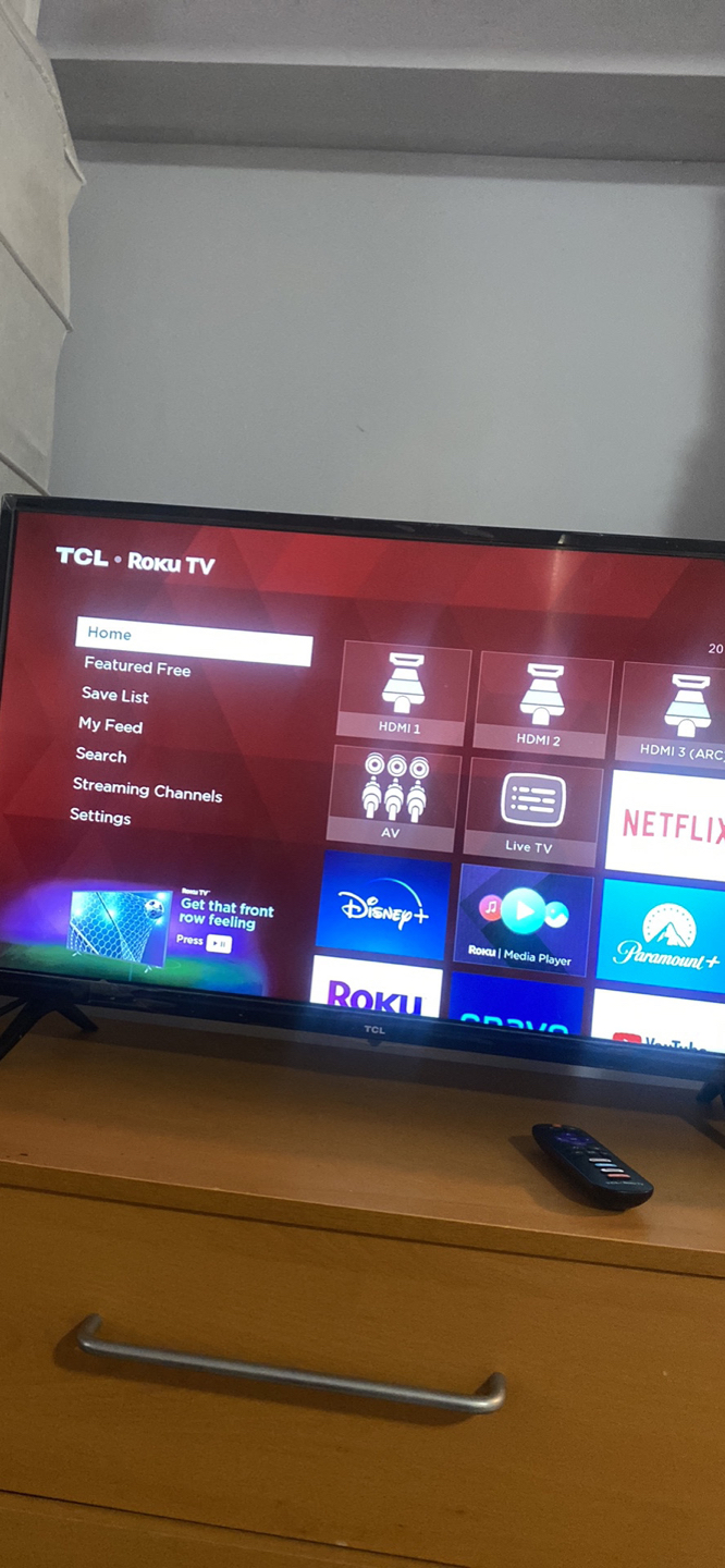 32inches Roku Smart TV thumbnail