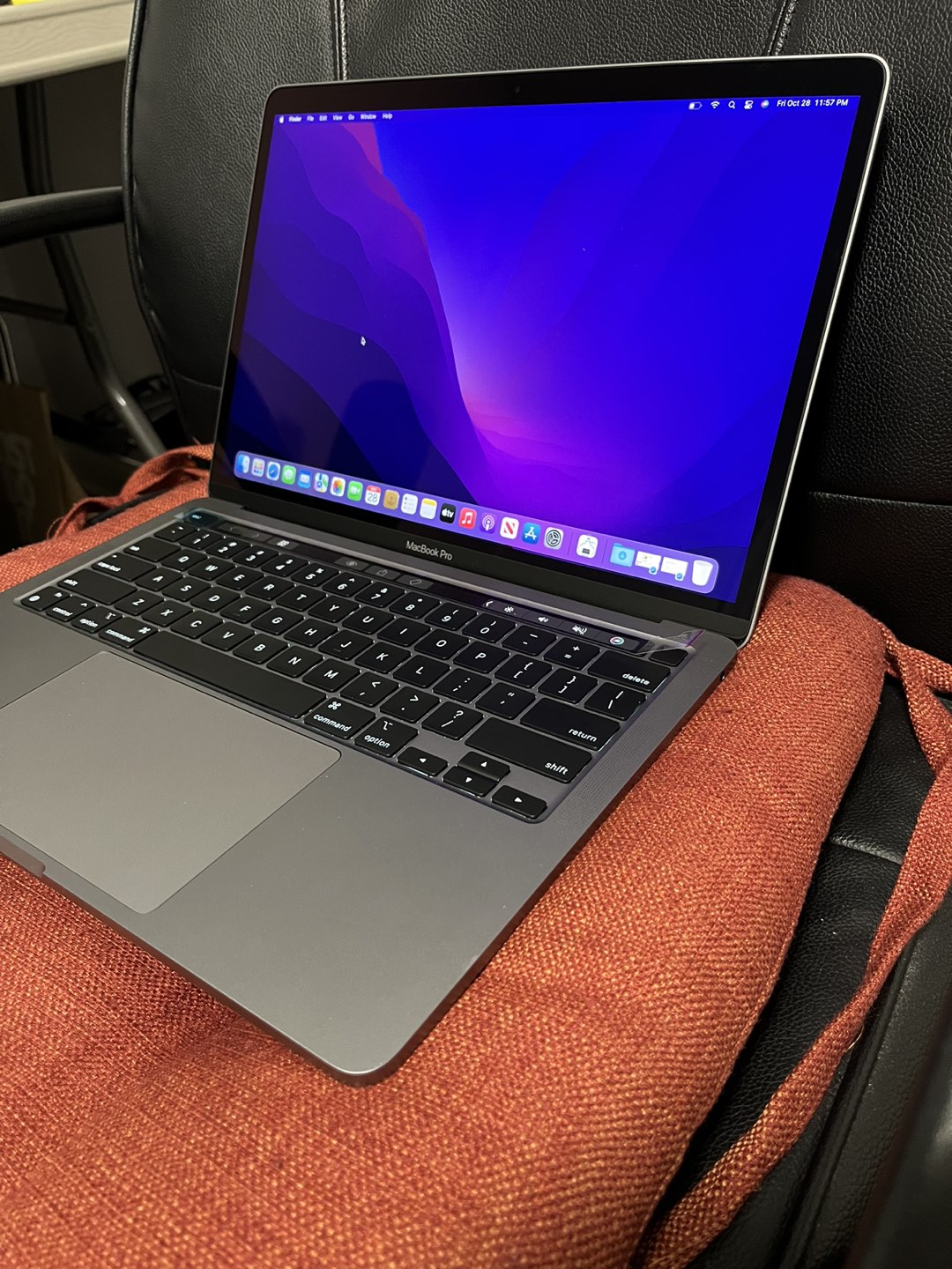 2022 Macbook Pro M2 latest version image indicator(4)