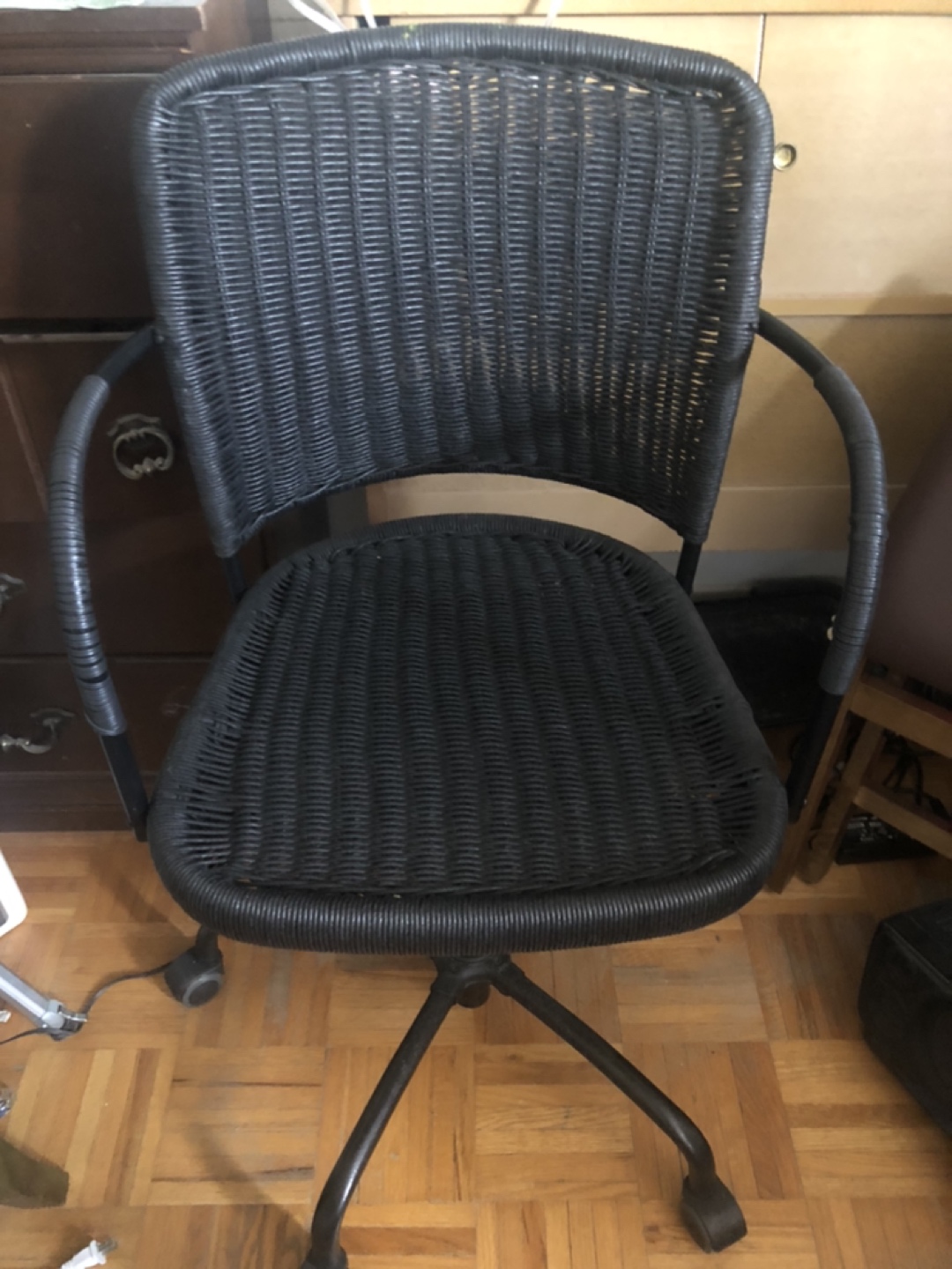 32-40 inch adjustable ergo chair