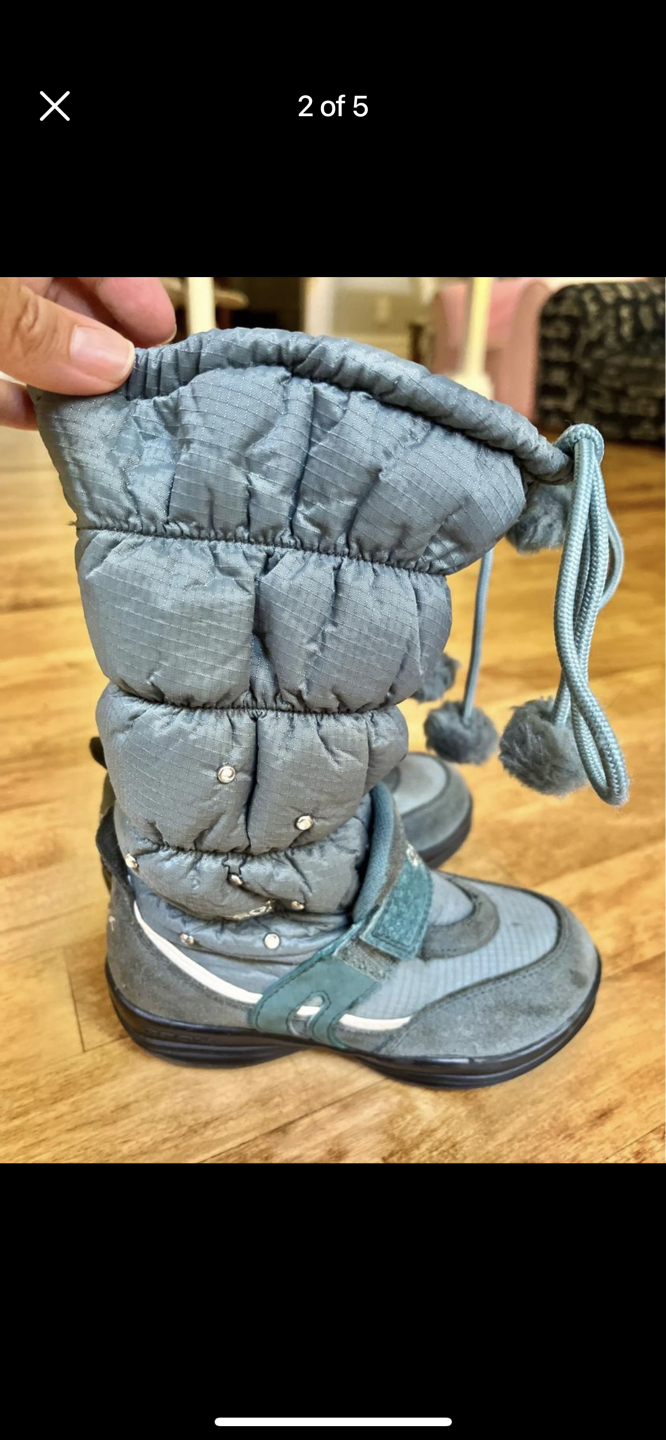 TODDLER GEOX BOOTS - Size 10