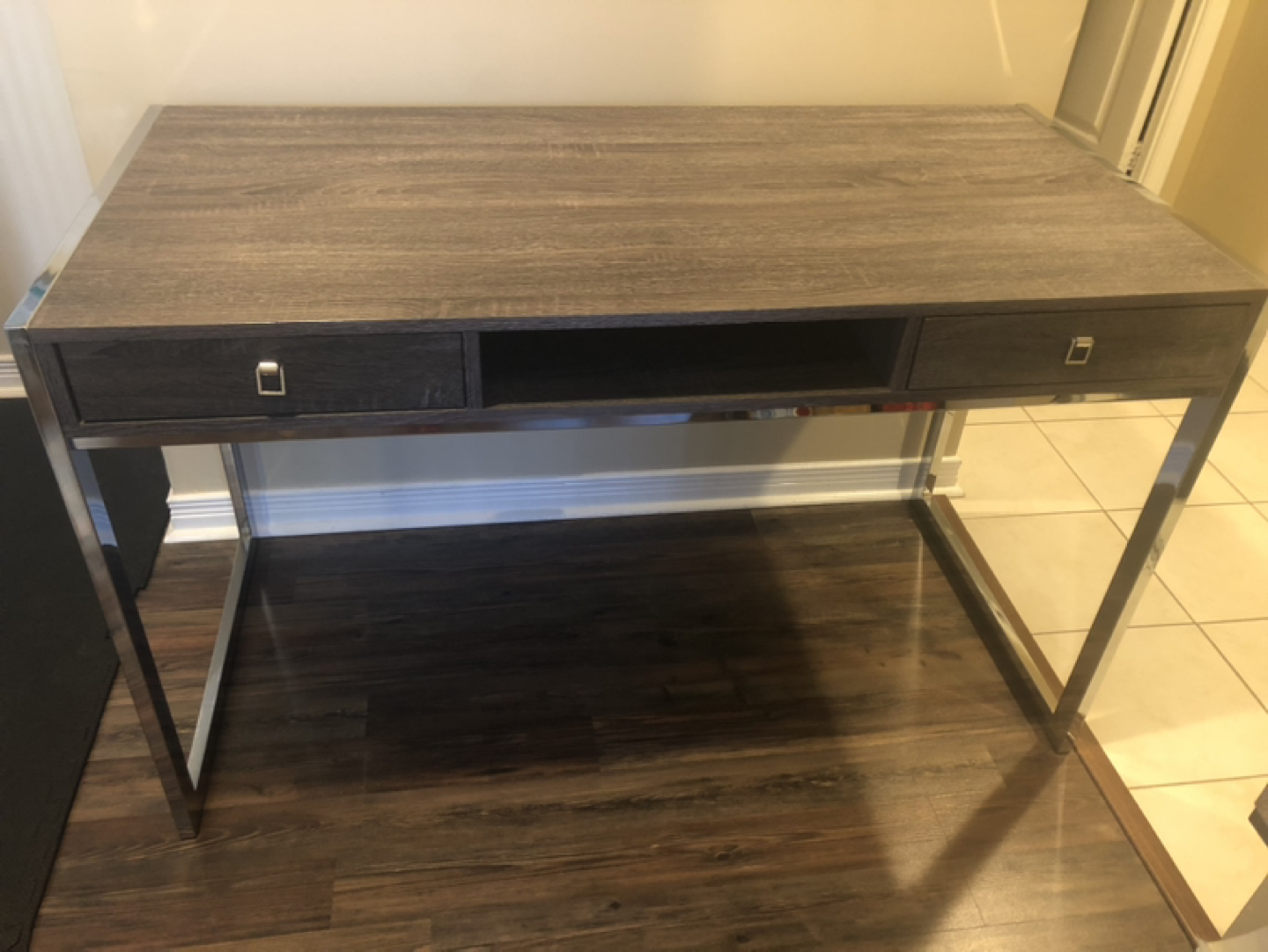 Desk for sale - excellent condition