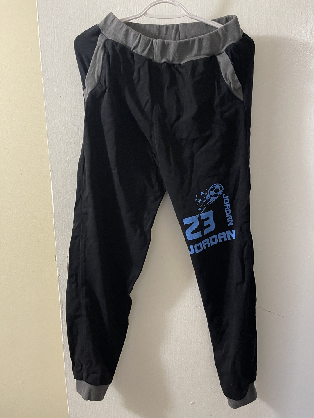 Sweatpants thumbnail