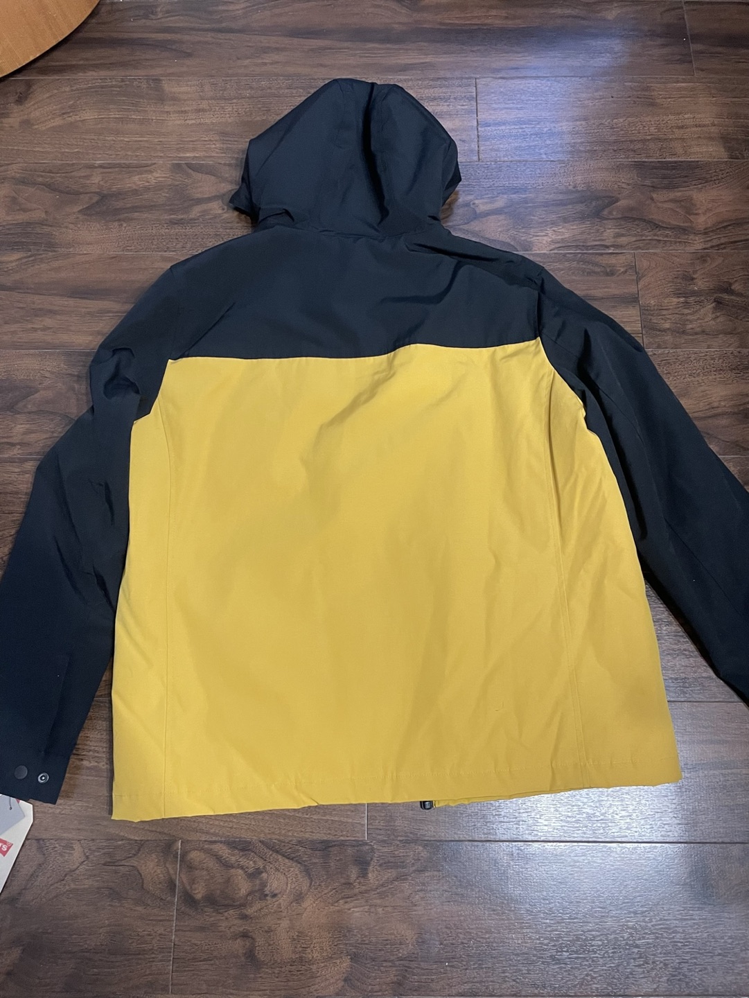 Black and Yellow Men’s Levi’s Water Resistant Jacket - photo 3