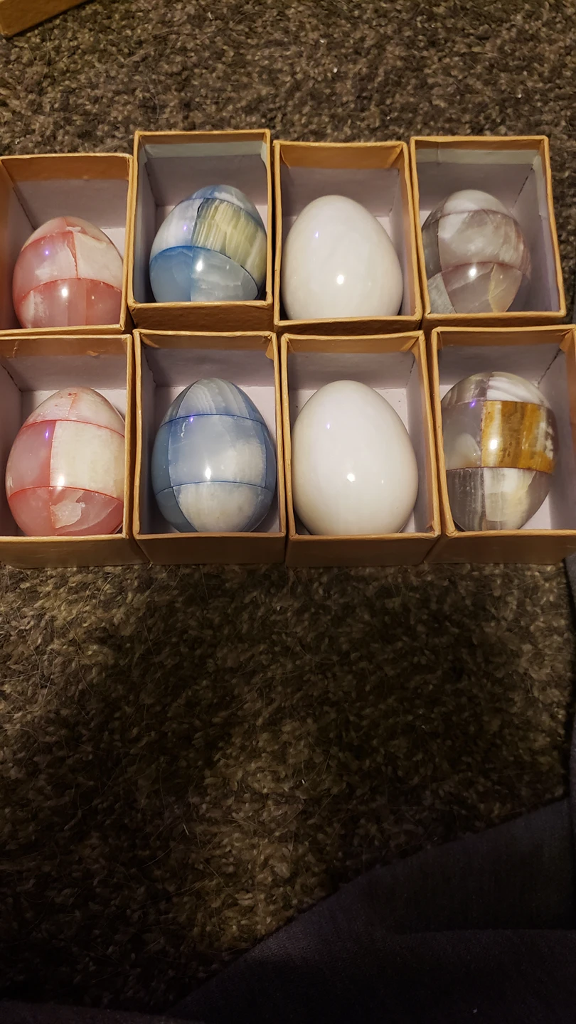 Assorted Onyx/Agate/Marble decorative pieces image indicator(4)