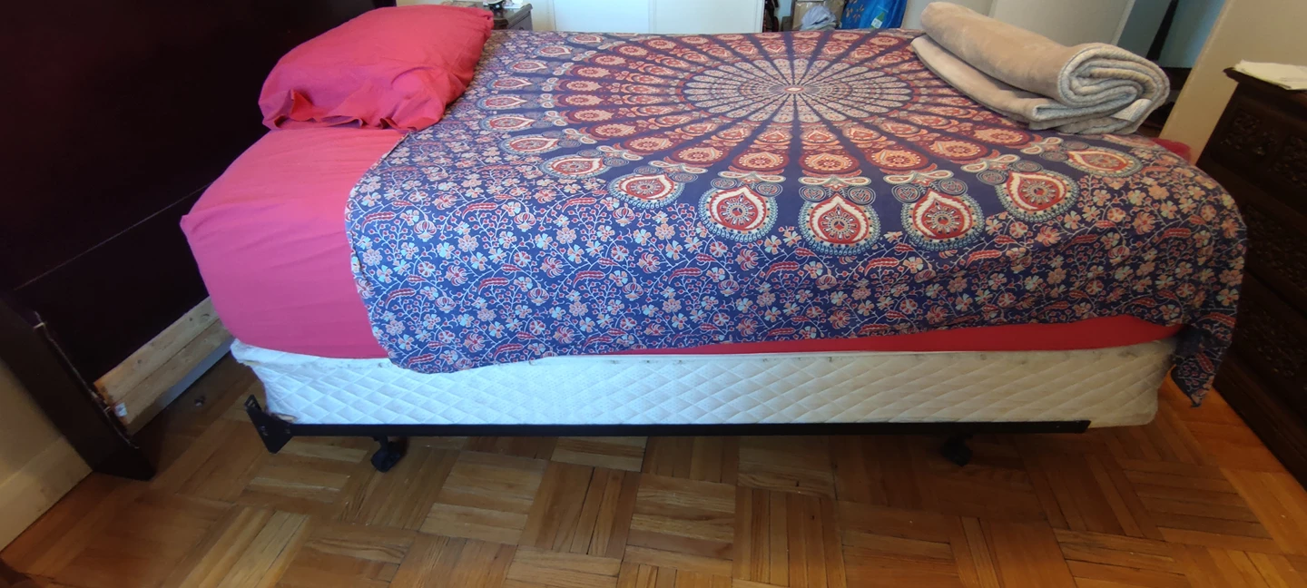 MUST GO!!! CLEAN Queen mattress, boxsprg, frame, & headboard! image indicator(4)