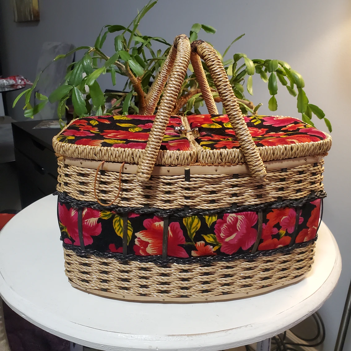 vintage Basket sewing box thumbnail