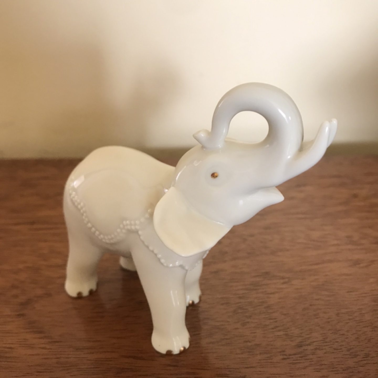 Lenox Elephant with 24K toes.  Great Gift. thumbnail