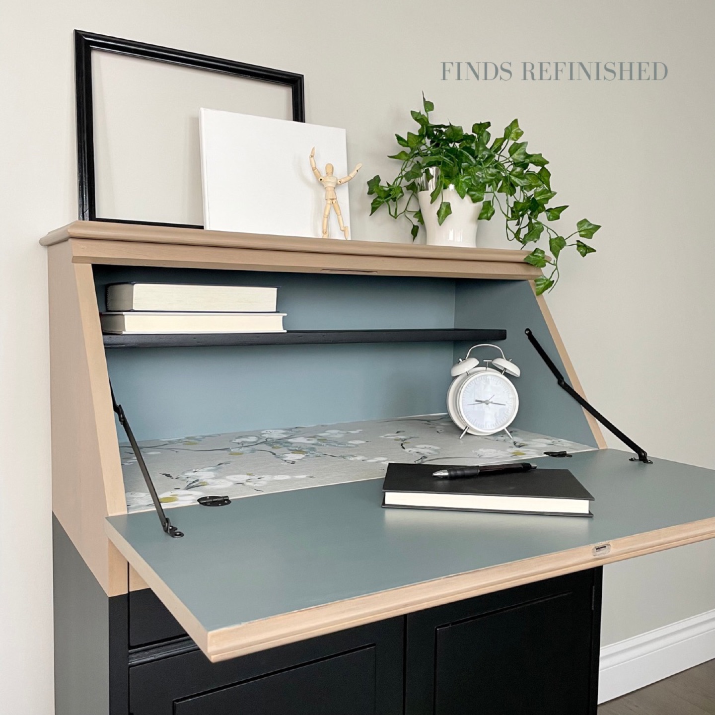 Secretary Desk - photo 5