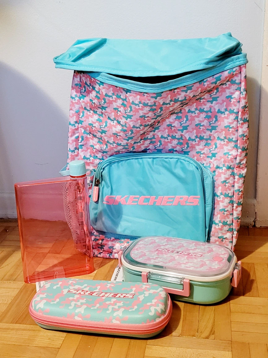 brand new Skechers bag pack sets