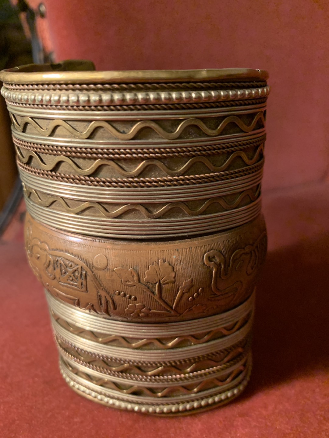 Cosmetic cuff