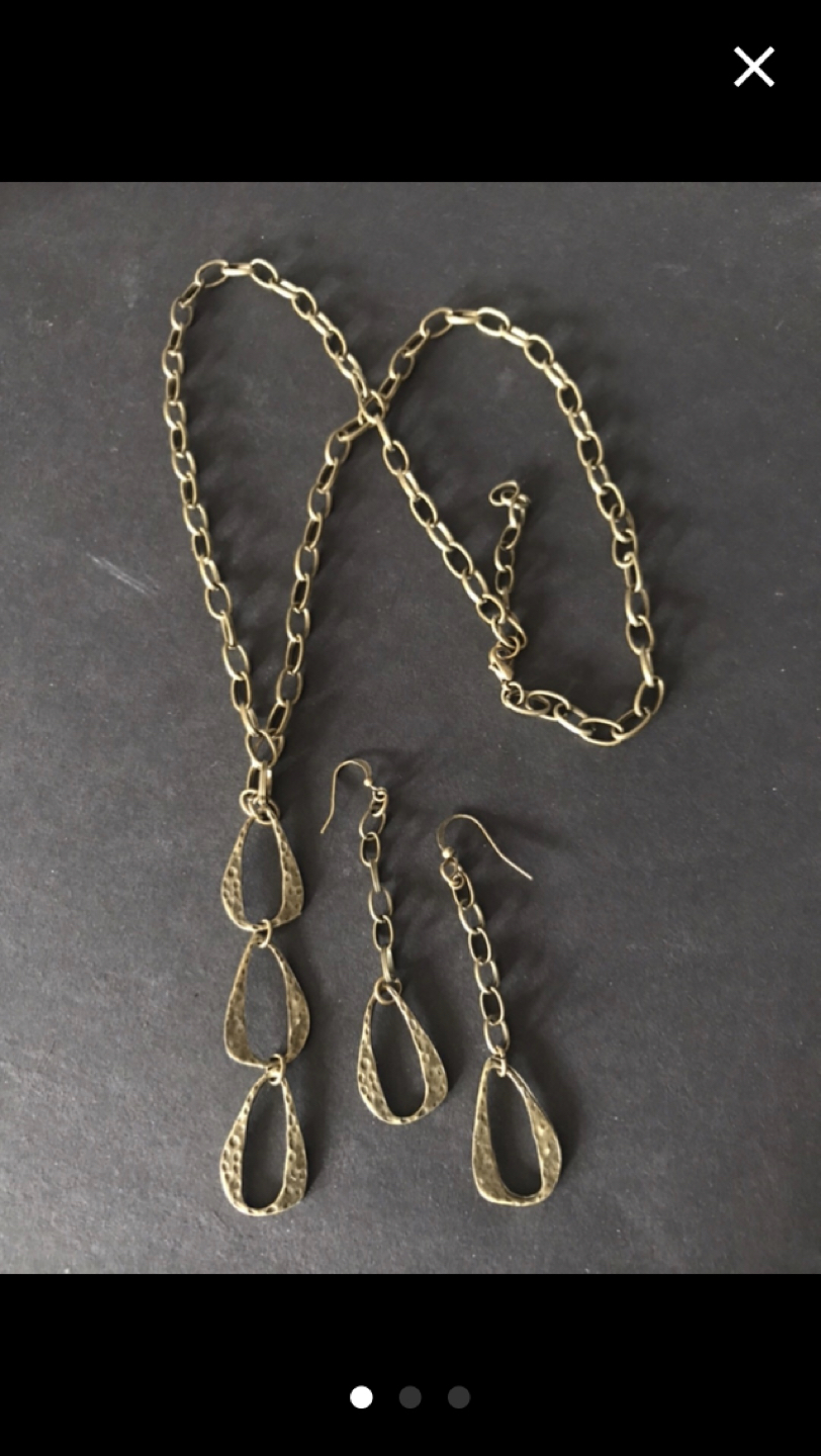 Assorted Necklace Sets (Price Varies) image indicator(3)