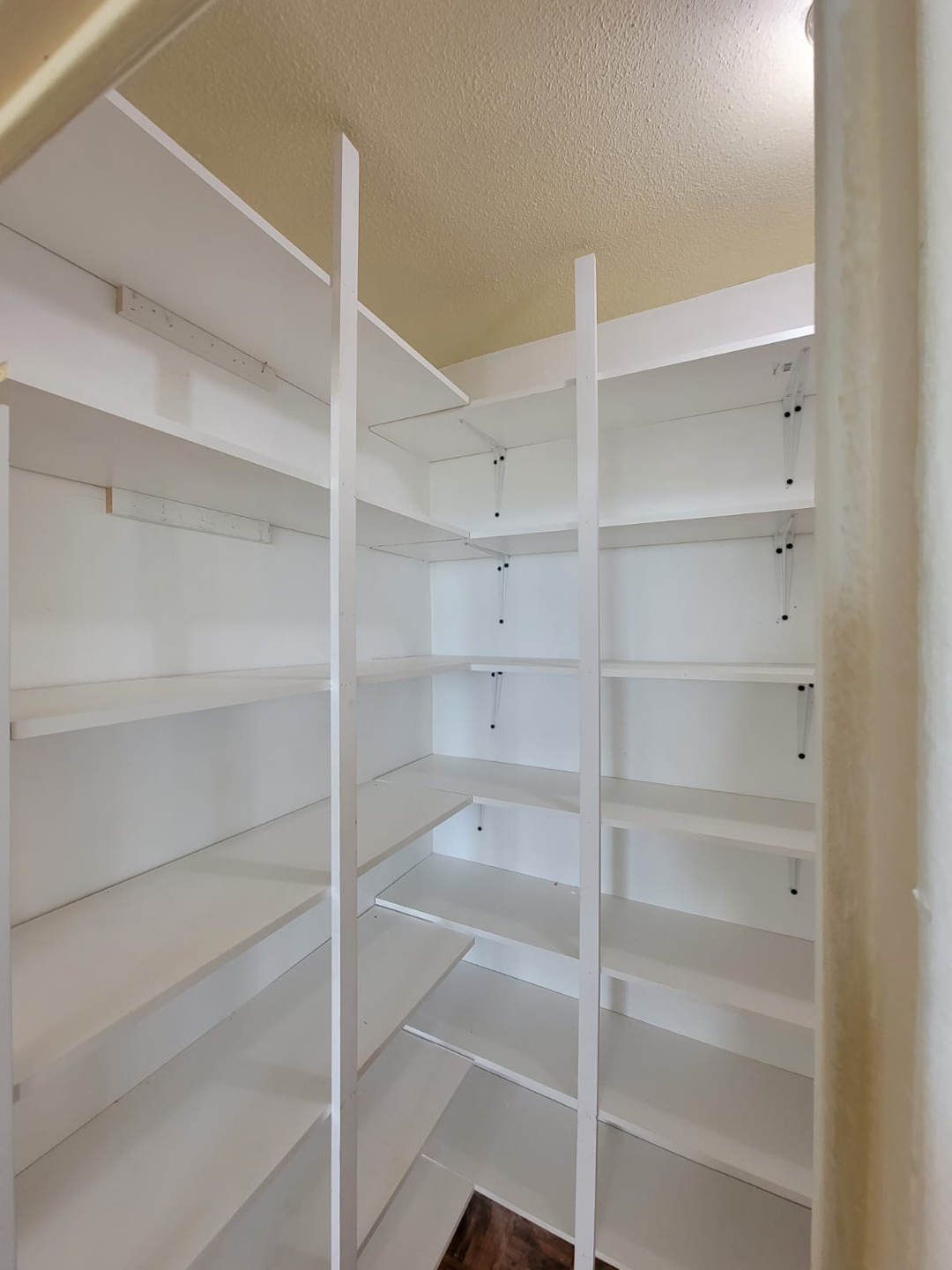 Shelving wood