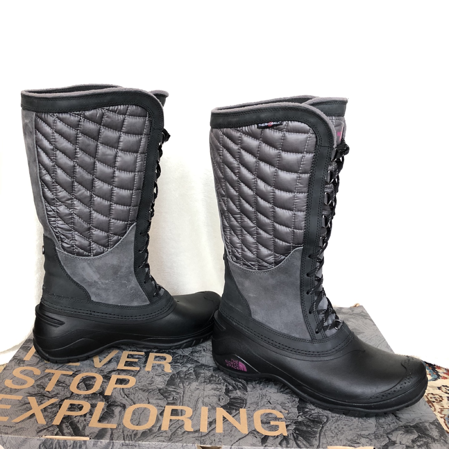 The North Face Snow Boots- Women
Size 8.5 ($120)
