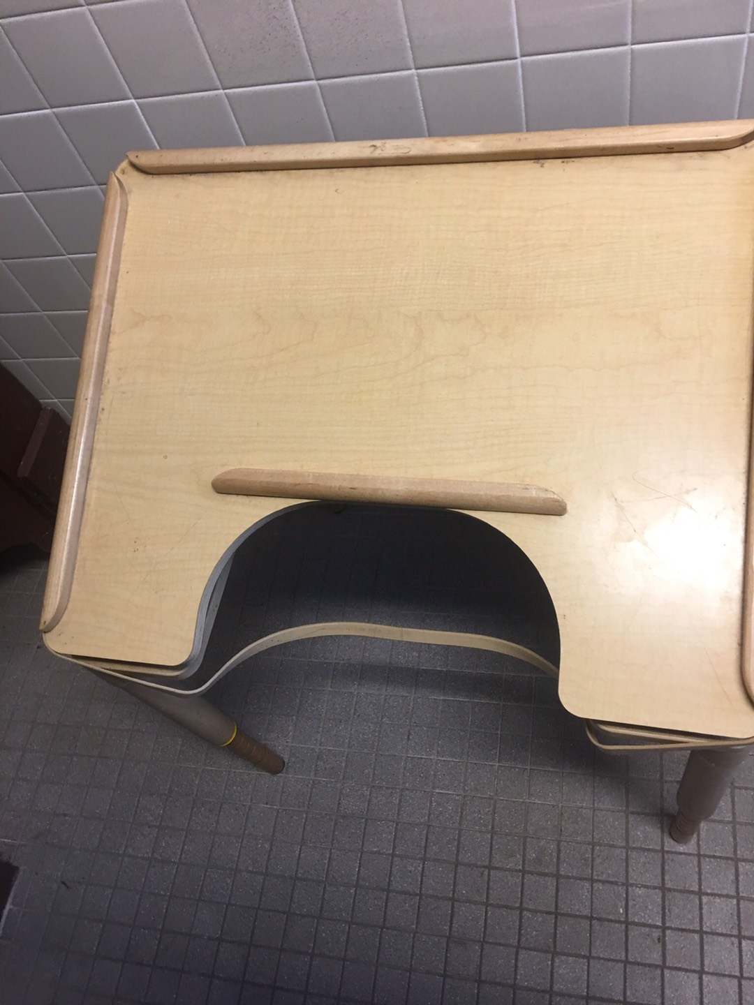Rifting Special Needs Desk USED