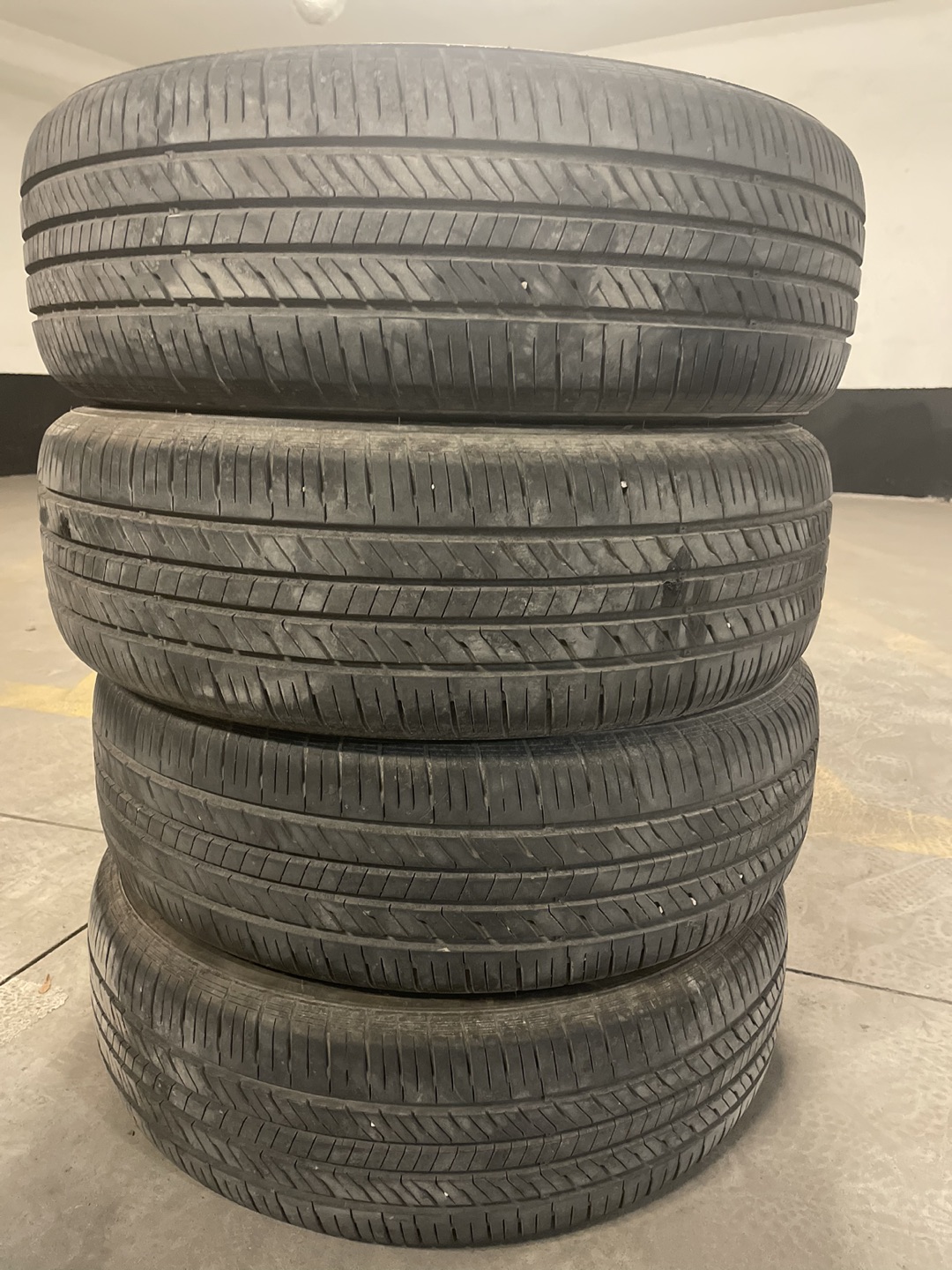 Used all season tires - 185//65R/15 thumbnail