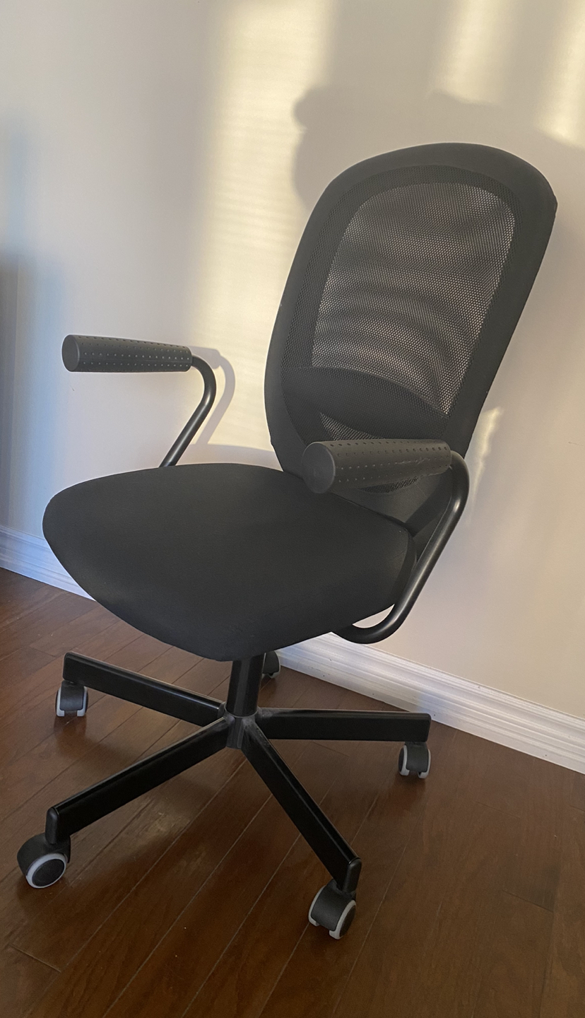 Lightly used office chair for sale - photo 2