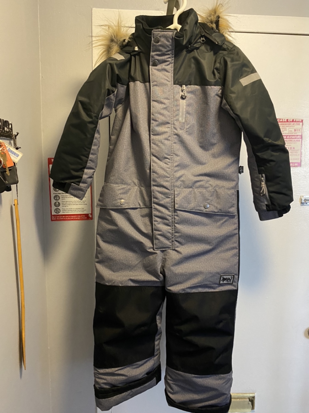 Snowsuit size 8