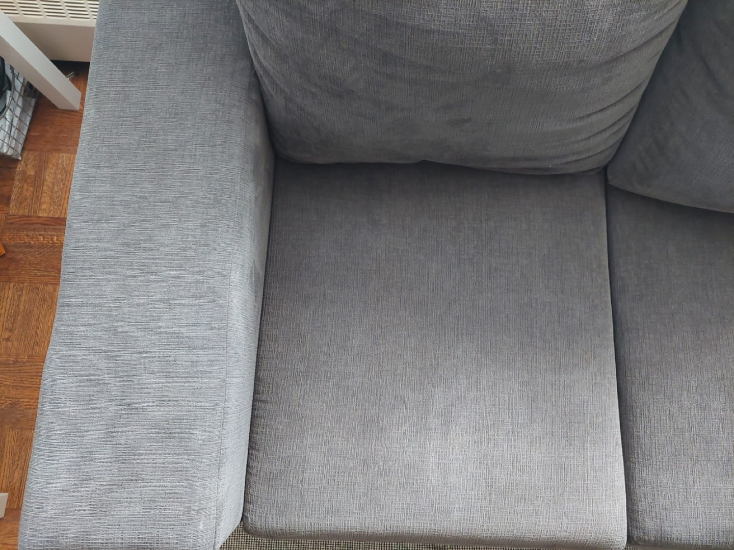 Couch - photo 4