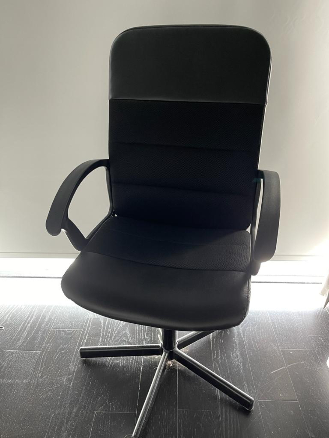 office/ desk chair