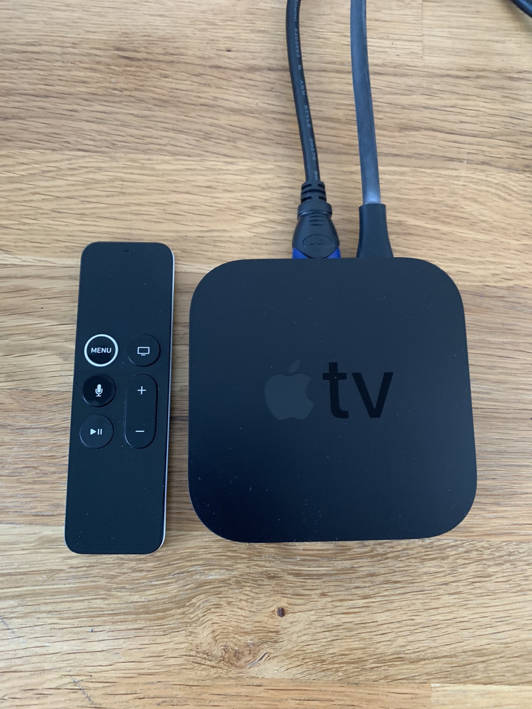 Apple TV (4th Gen) 2020 with remote & power+HDMI cables