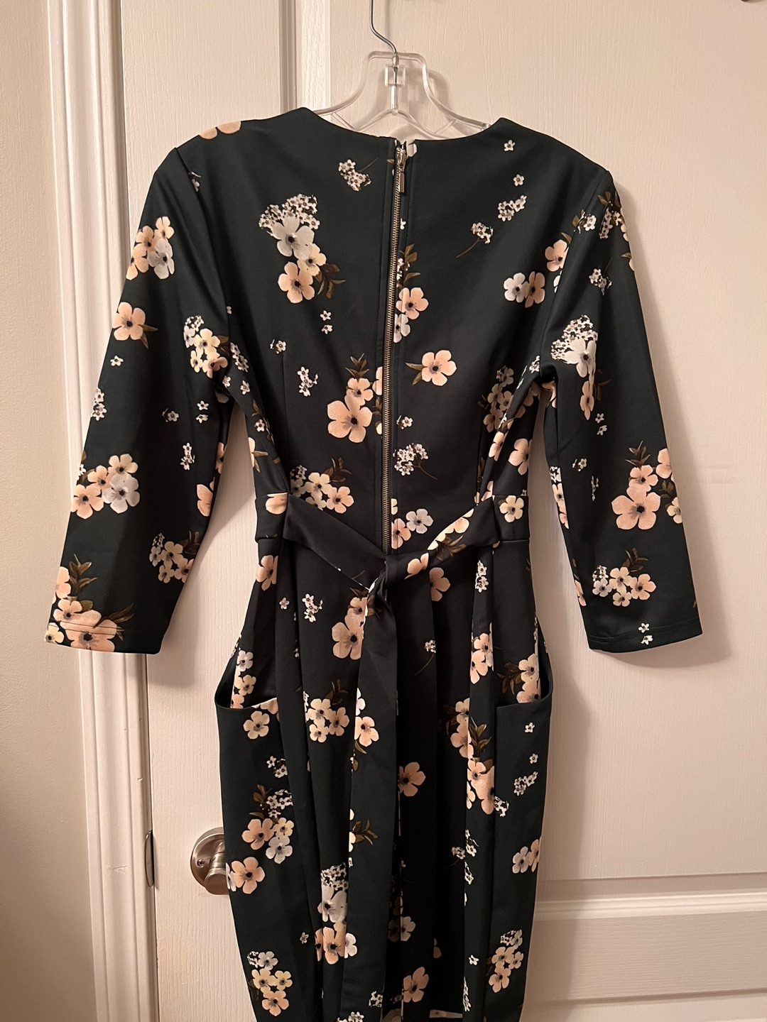 Green Floral Dress image indicator(2)